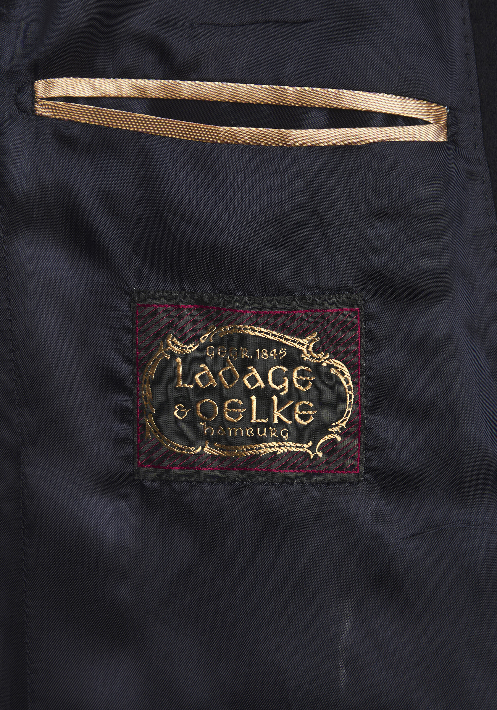 Ladage & Oelke Peacoat Navy, Etikett